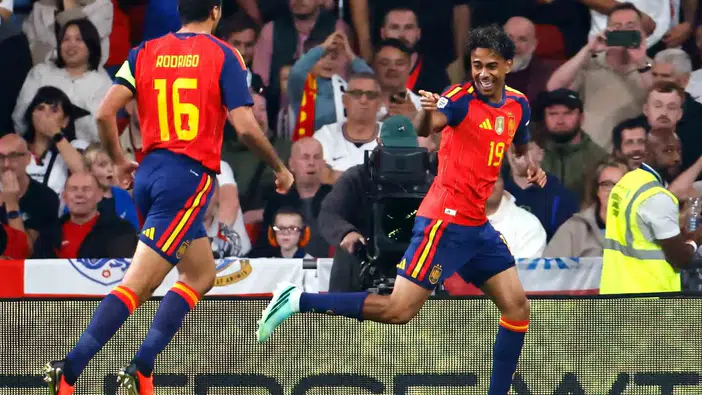 Wembley'de İspanyol fırtınası: Dünya şampiyonu geriden geldi, İngiltere'yi devirdi