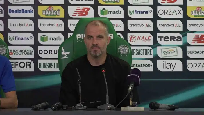 Bursaspor'un kaçan galibiyeti sonrası teknik adamlardan dikkat çeken açıklamalar