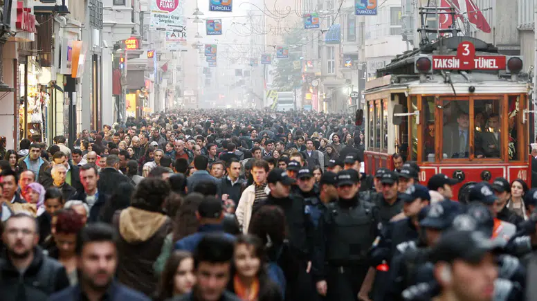 Türkiye’de 6,5 milyon “ev genci”: Ne eğitimde ne istihdamda