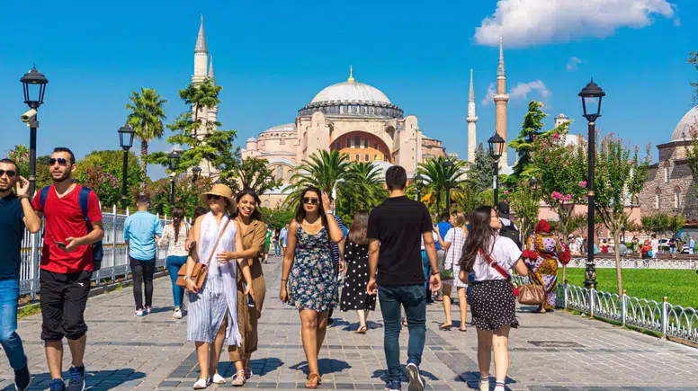 İstanbul Valiliği’nden ‘hanutçuluk’ genelgesi: Yüksek ses, ısrar ve ikram yasak