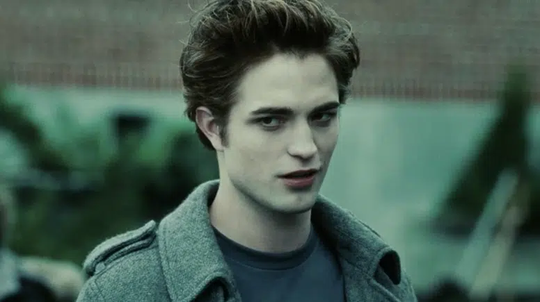 Robert Pattinson Twilight’a Geri Mi Dönüyor?