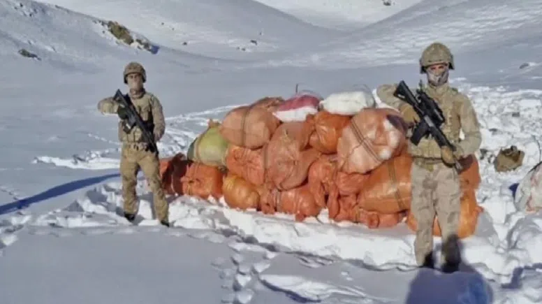 Hakkari’de uy*şturucuya büyük darbe: 348 kilo ele geçirildi