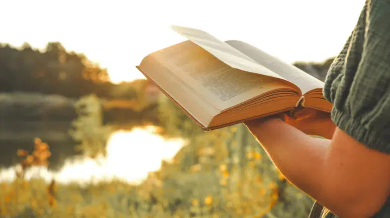 Sıkılanlara özel: Başka dünyalara açılan 5 fantastik kitap