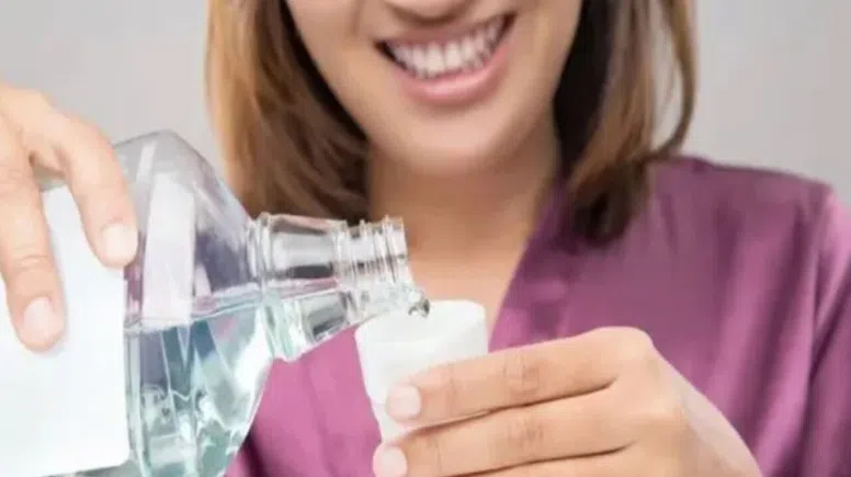 Gargara orucu bozar mı? Diyanet’ten kritik su yutma uyarısı!