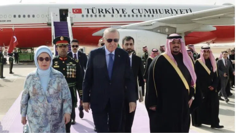 Cumhurbaşkanı Erdoğan Suudi Arabistan’da