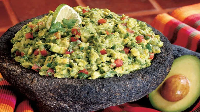 Avokadonun en lezzetli hali: Adım adım Guacamole sos rehberi