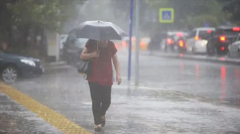 Meteoroloji’den kritik uyarı: Şemsiyeleri hazırlayın, bahar yağmurları geri dönüyor