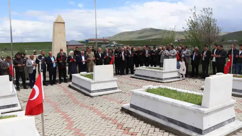 Erzincan Edebük köyünde 32 yıl önceki katliamın acısı tazelendi