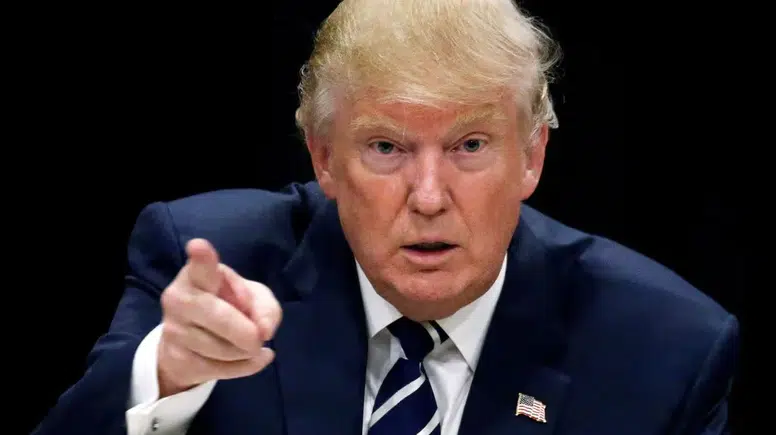 Trump'tan Tahran'a sert uyarı: Masaya oturmazsanız bombardıman kaçınılmaz olur