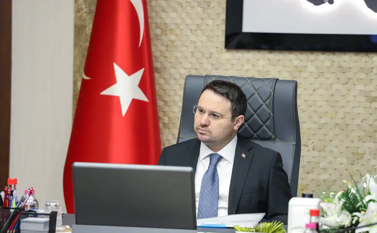 Adalet Bakanı Akın Gürlek'ten çocuk suçluluğuna karşı sert önlemler: Ailelere de ceza yolu göründü