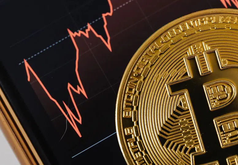 Bitcoin’de ETF baskısı: Fiyat 65 bin dolar seviyesine geriledi