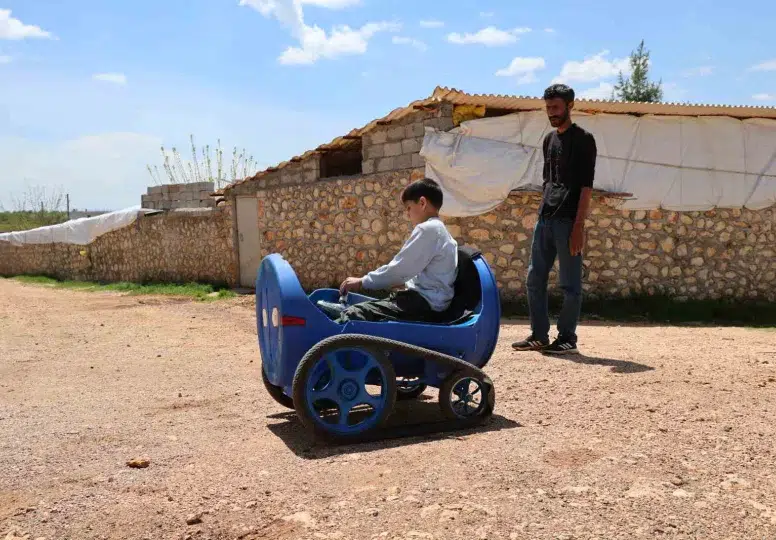Baba sevgisi teknolojiyle buluştu: Oğluna özgürlük aracı tasarladı