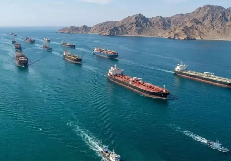 Hürmüz Boğazı’nda tarihi hareketlilik: 8 milyon varil petrol dünyaya aktı