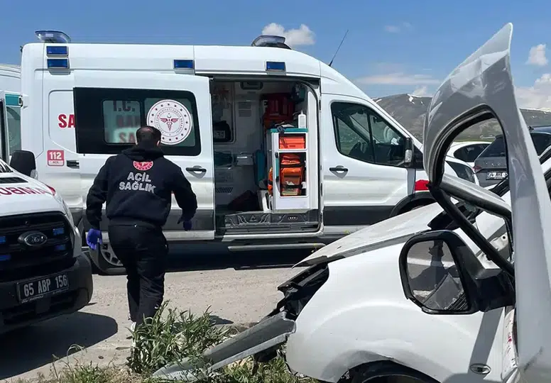 Van'da yürek yakan kaza: Bir aile yok oldu