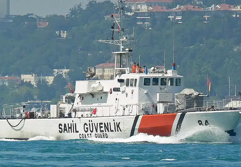 Karadeniz’de kanlı saldırı: Türk balıkçı teknesi batırıldı