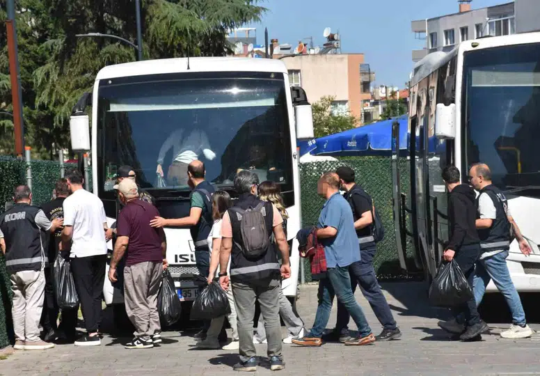 Ege Üniversitesi’nde milyarlık vurgun operasyonu 27 tutuklama