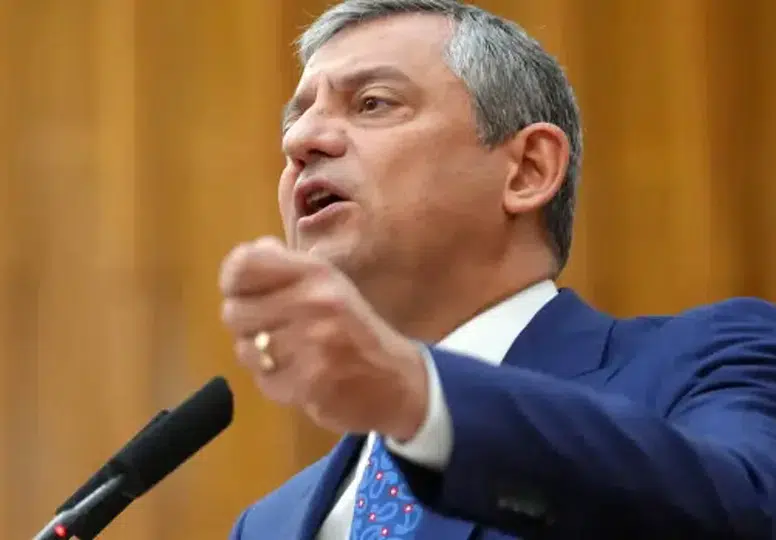 Özgür Özel'den Özkan Yalım'a zehir zemberek sözler: Ölsem hakkımı helal etmem