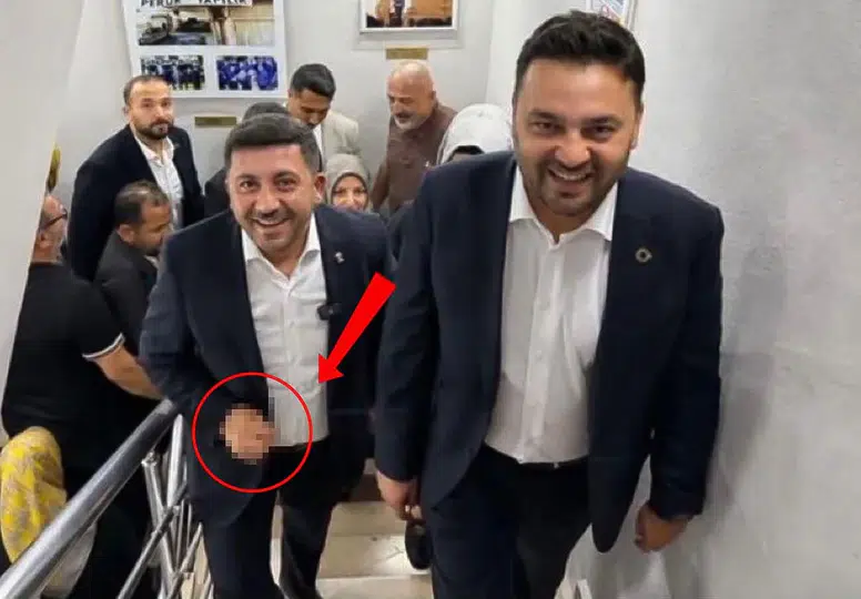 El hareketi çekmişti: AK Partili Rasim Arı o fotoğraf hakkında konuştu