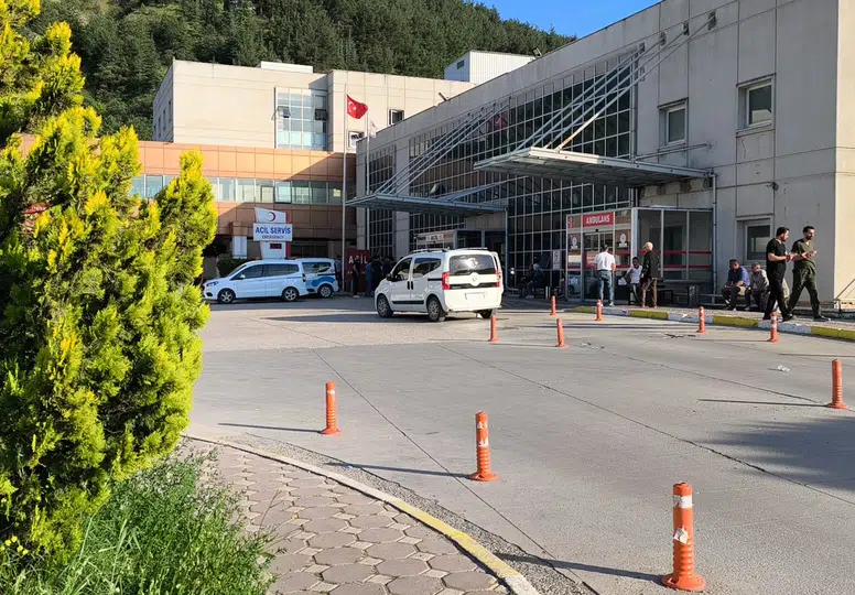 Alacak verecek meselesi kanlı bitti: 1 ölü 3 yaralı