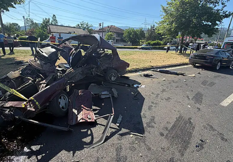 Düzce’de acı kaza: Vekil ve oğlu yaralandı, bir kişi hayatını kaybetti