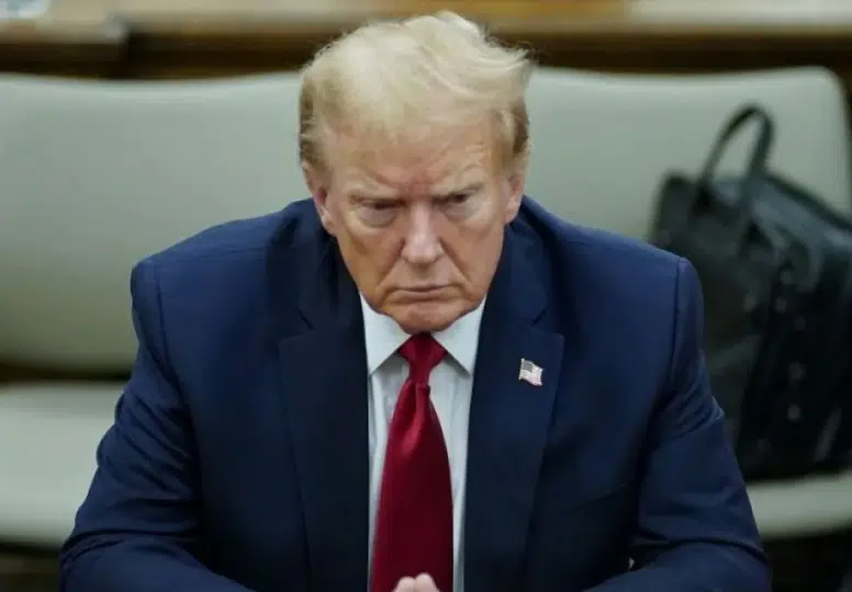 Beyaz Saray'da dengeler değişiyor: Senato'dan Trump'ın yetkilerine fren