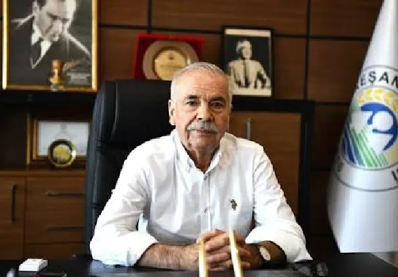 Siyaset kulislerini hareketlendiren ayrılık: Belediye Başkanı istifa etti
