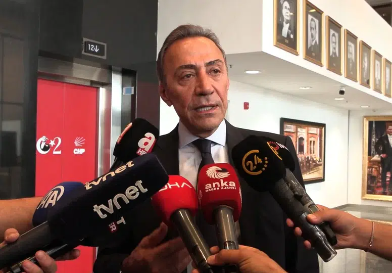 CHP yönetiminde kriz mesajı: Parti Meclisi beş kişiyle de çalışır