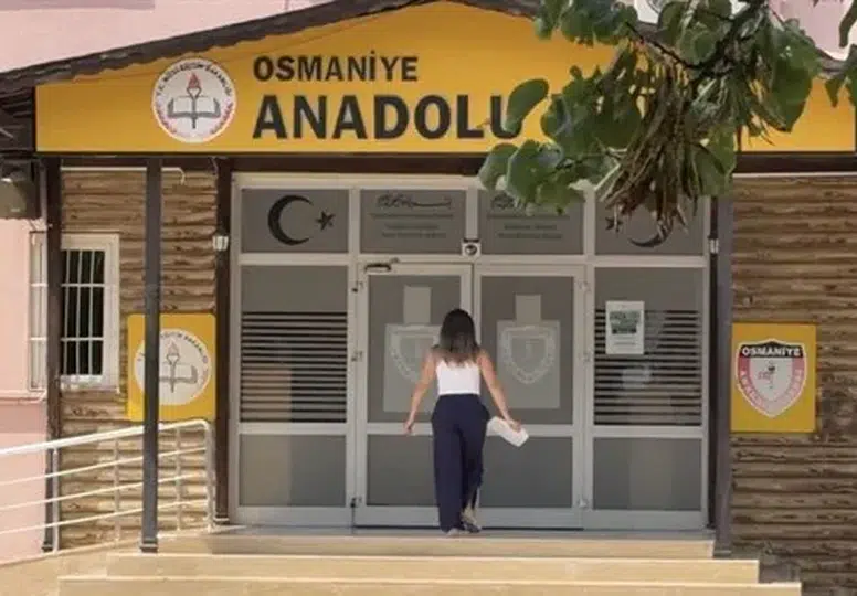Sınav kapısında gözyaşları sel oldu: ÖSYM'den o görüntüler için hamle