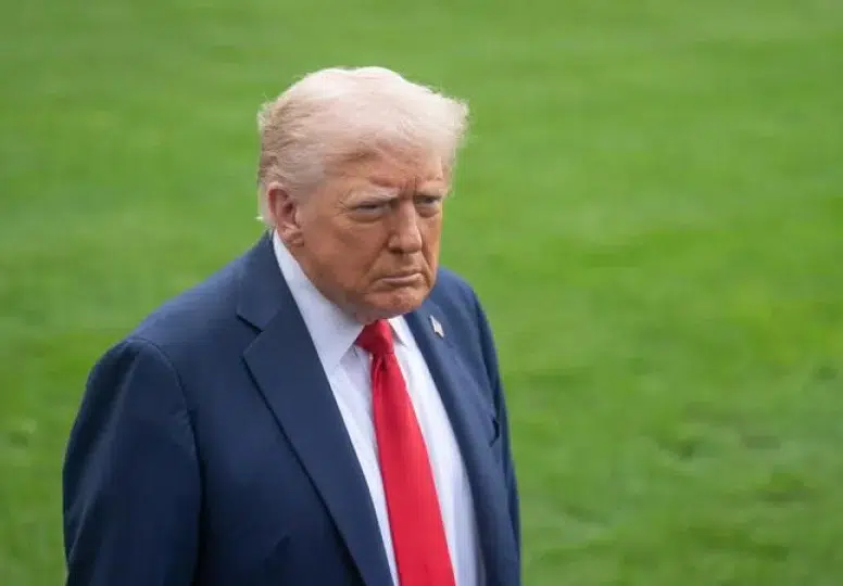 Trump: Gemiler Hürmüz Boğazı'ndan ayrılmaya başladı