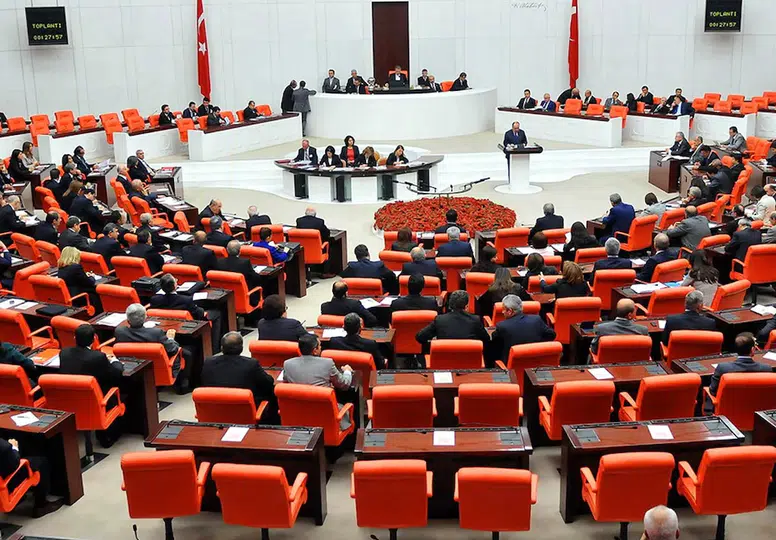 Sivas Katliamı Meclis gündeminde: Araştırma önergesi AKP ve MHP oylarıyla reddedildi