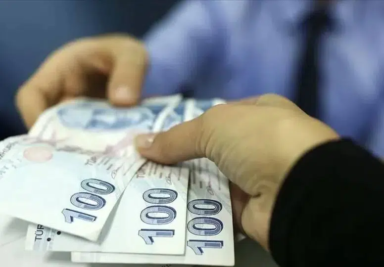 Emeklilerin gözü kulağı Meclis'teydi: Yeni taban aylık belli oldu
