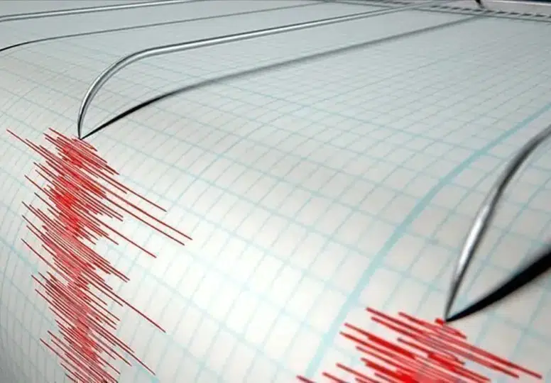 Korkutan sarsıntı: Denizde 5.3 büyüklüğünde deprem