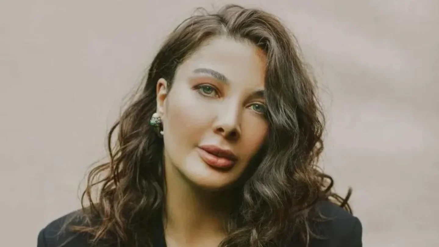 Eylem Tok (2)