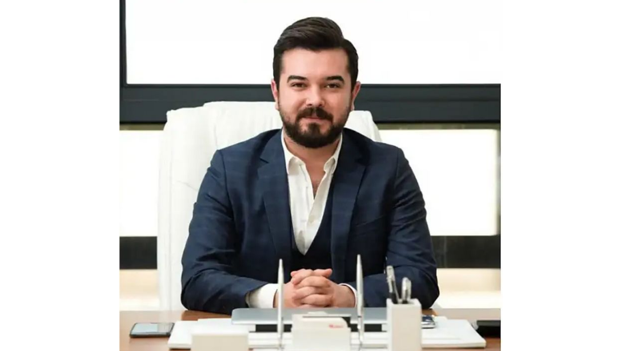 Antalya’da Feci Kazada Yasa Boğan Ölüm Genç Iş Insanı Orçun Ergün Hayatını Kaybetti (2)