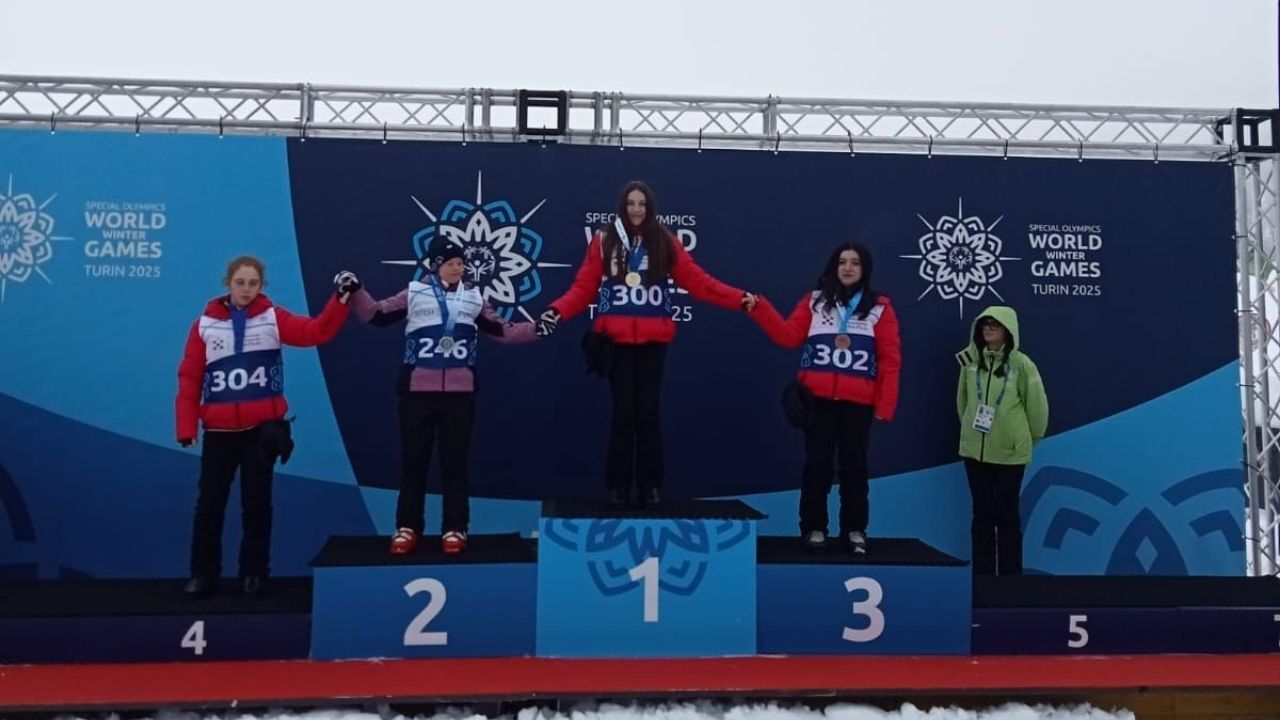 Dünya Kış Oyunları'na Türk Sporcular Damga Vurdu Eda Nur Biçer’den Altın, Beyza Kirenli’den Bronz Madalya! (1)