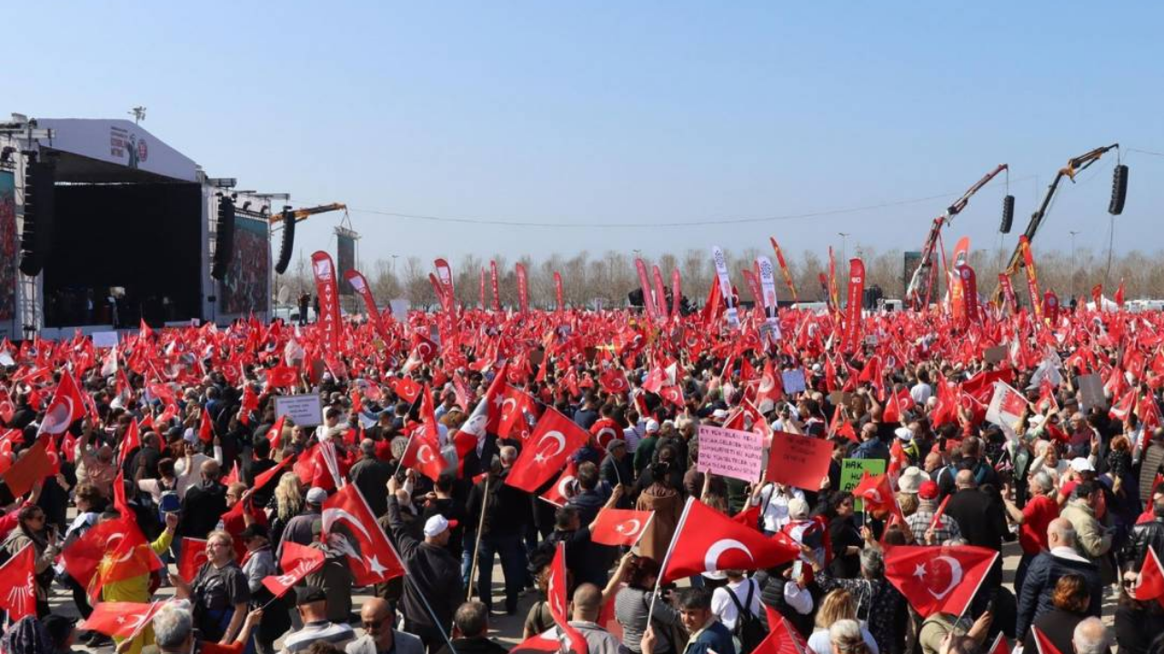 Ekrem İmamoğlu, Maltepe'de Yapay Zeka İle Konuştu! (1)