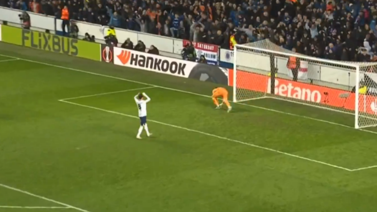 Fenerbahçe’nin Penaltı Kabusu Sürüyor Mert Hakan Yandaş’ın Vuruşu Sosyal Medyayı Salladı (2)