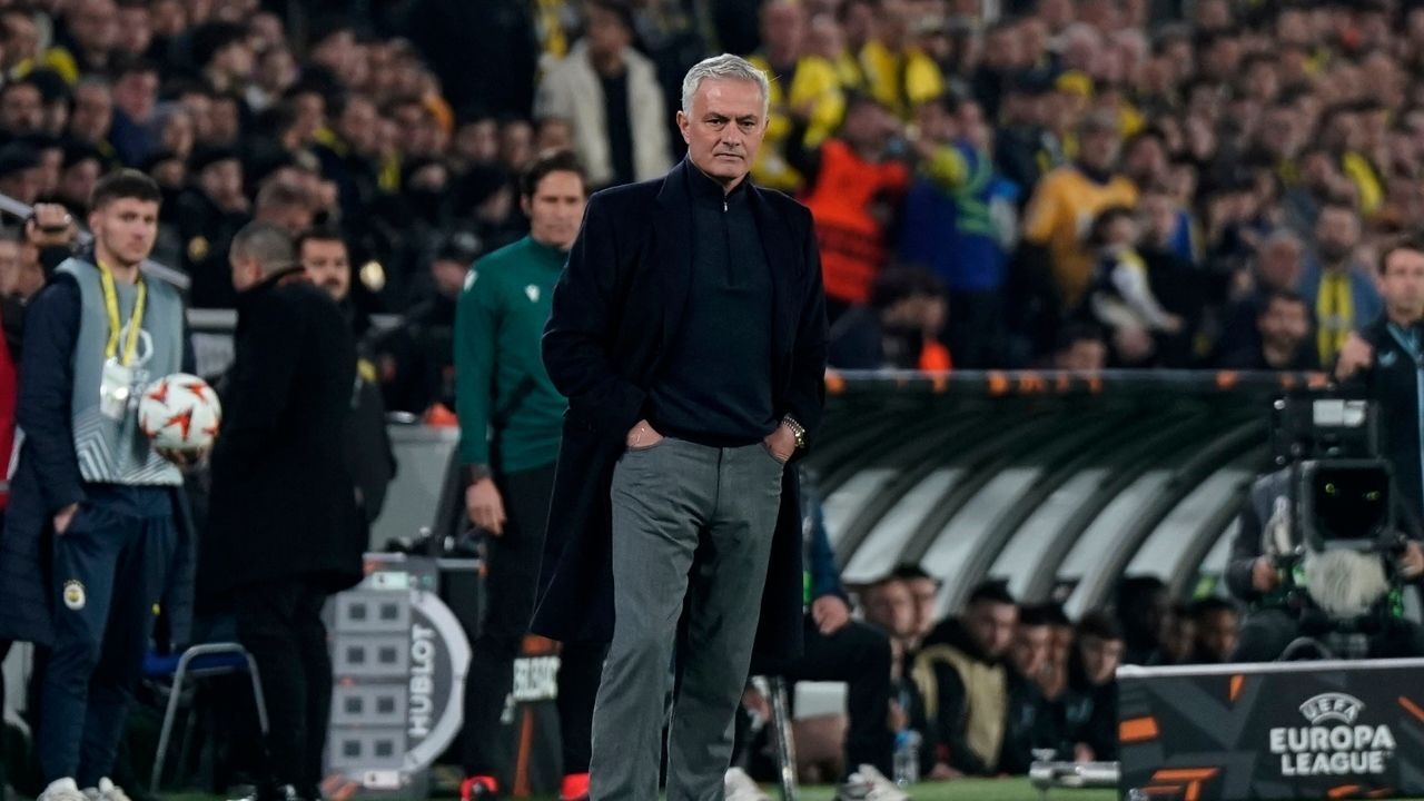 Jose Mourinho Tur Için Umutlu Konuştu 90 Dakika Daha Var (4)