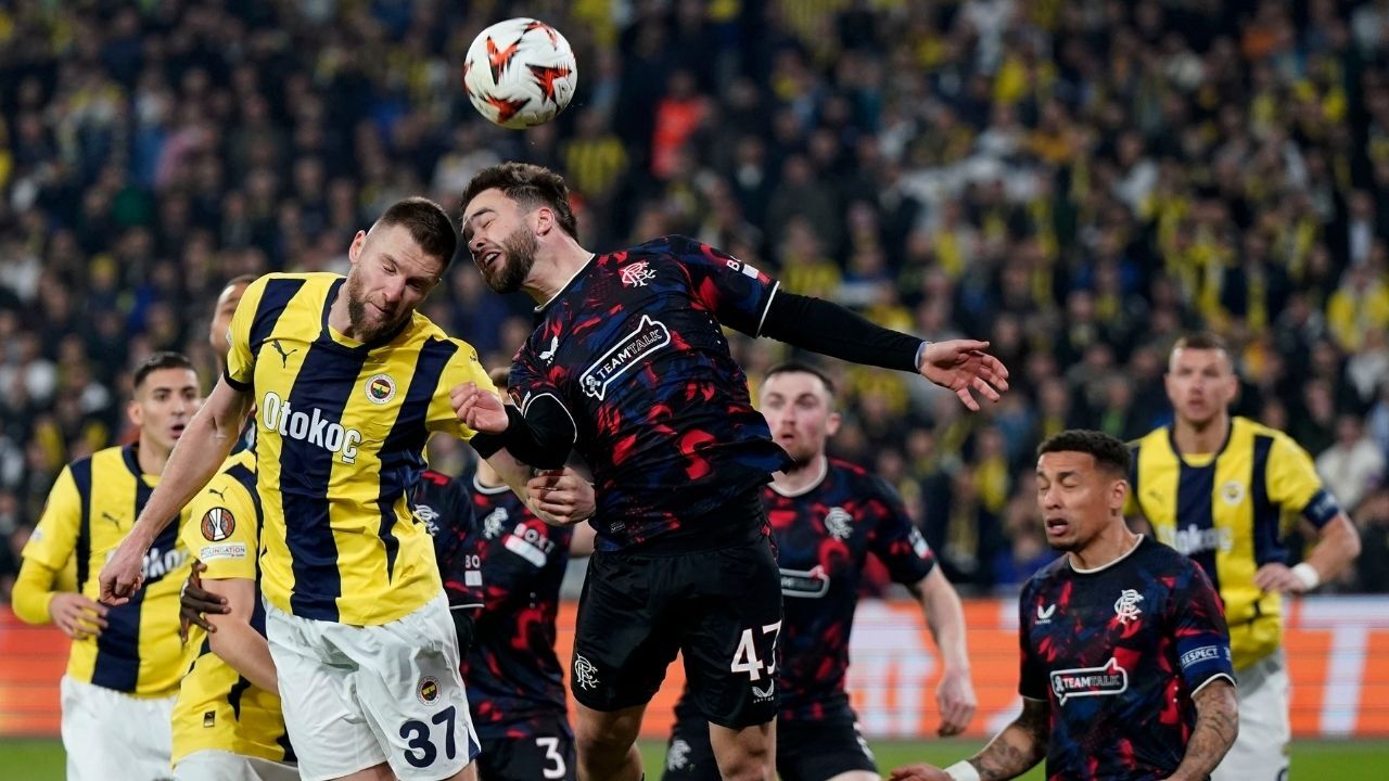 Jose Mourinho Tur Için Umutlu Konuştu 90 Dakika Daha Var (5)