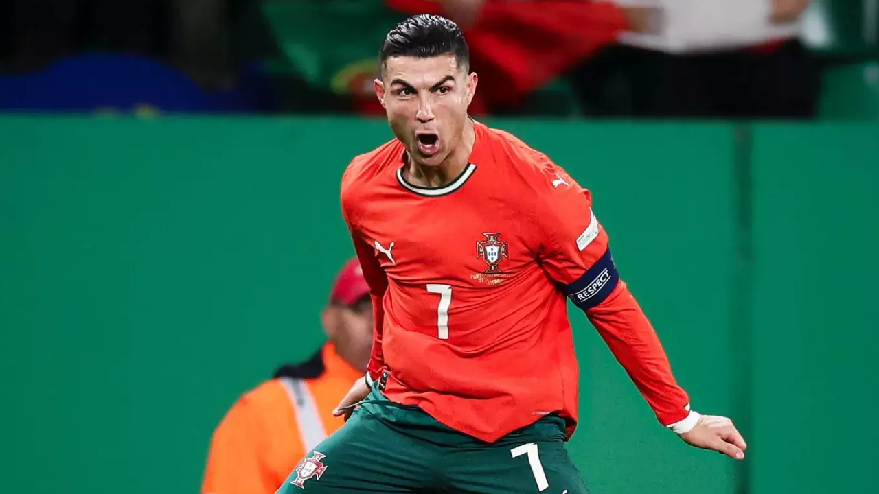 Magazinde Yılın Bombası Patladı Cristiano Ronaldo, Türk Tenisçi Seven Oral Ile Aşk Mı Yaşıyor (2)
