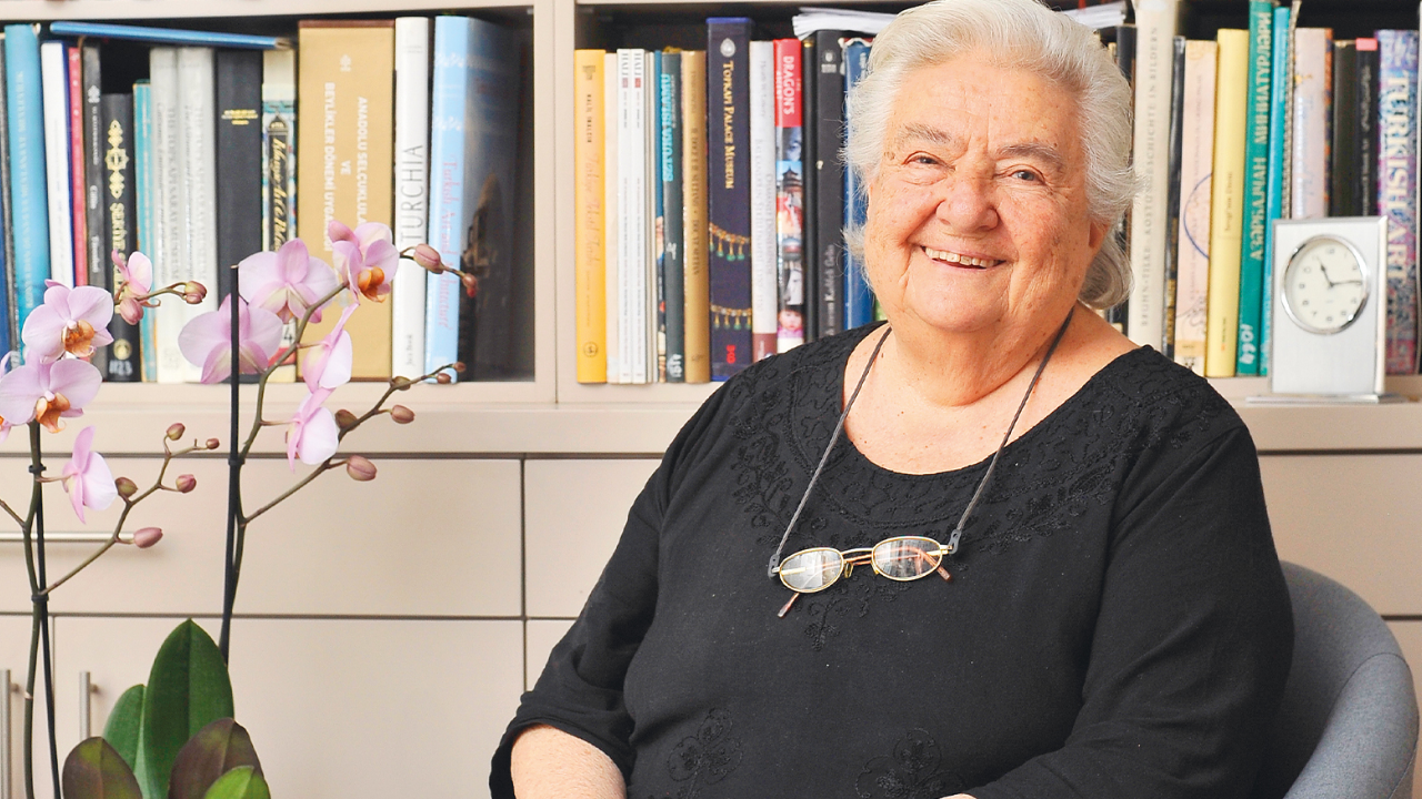 Sabiha Gökçen’den Halide Edip Adıvar’a: İşte Türk kadınlarının özgürlük ve başarı dolu hikayeleri 13