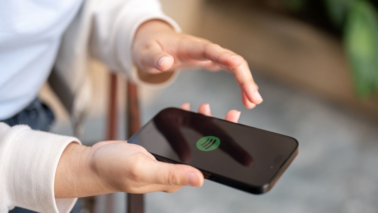 Spotify 2024 Gelir Raporunu Açıkladı 10 Milyarlık Telif Ödemesi Yapıldı! (4)