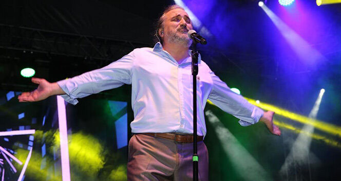 Volkan Konak, Konser Verirken Hayatını Kaybetti! (2)