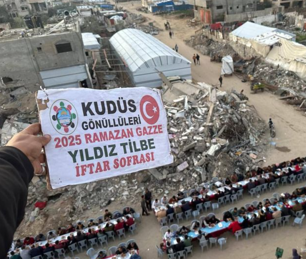 Yıldız Tilbe’den Gazze’ye Ramazan Dayanışması 4 Bin Kişilik İftar (1)
