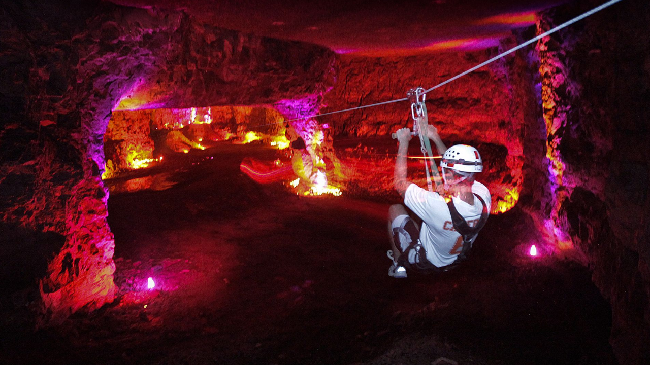 Mağaralar, kiliseler ve şelalaler: Turistlerin gözdesi 12 yeraltı harikası 10