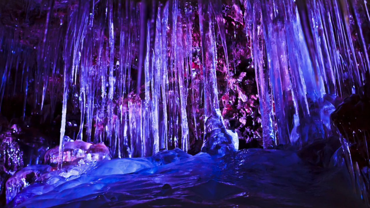 Mağaralar, kiliseler ve şelalaler: Turistlerin gözdesi 12 yeraltı harikası 11