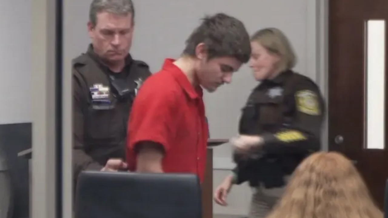 17 Yaşındaki Neo Nazi Satanist Genç, Trump’a Suikast Planı İçin Ailesinin Canına Kıydı (1)