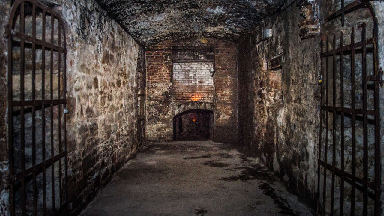 Mağaralar, kiliseler ve şelalaler: Turistlerin gözdesi 12 yeraltı harikası 8