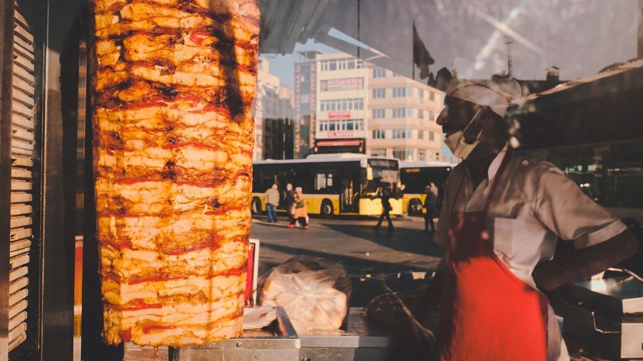 Almanya'da Döner Krizi Öğrenciler Ile Kasaba Halkı Karşı Karşıya! (1)