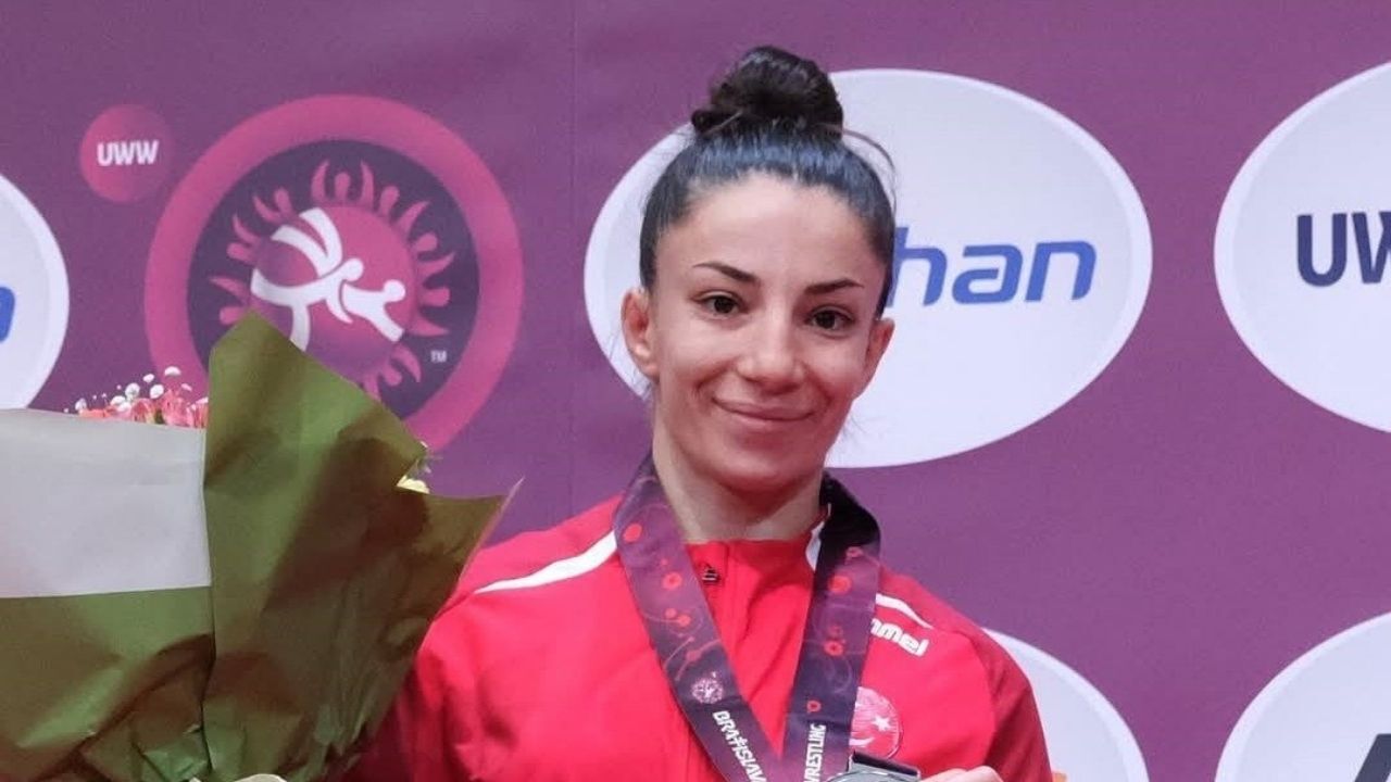 Avrupa Güreş Şampiyonası'nda 3 Gümüş 1 Bronz Madalya